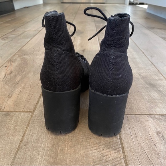Forever 21 High Heeled Boots 🥀🖤🦇 - Picture 3 of 4